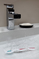 6 - Dans la salle de bain